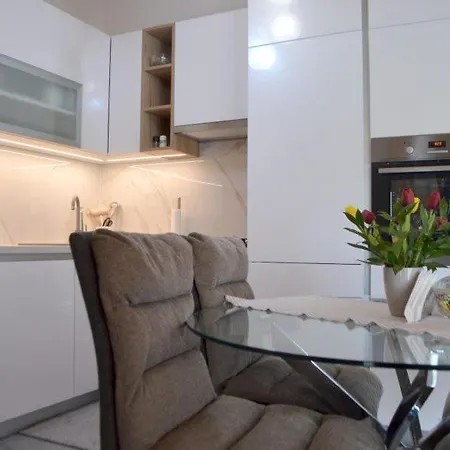 Julija Apartment